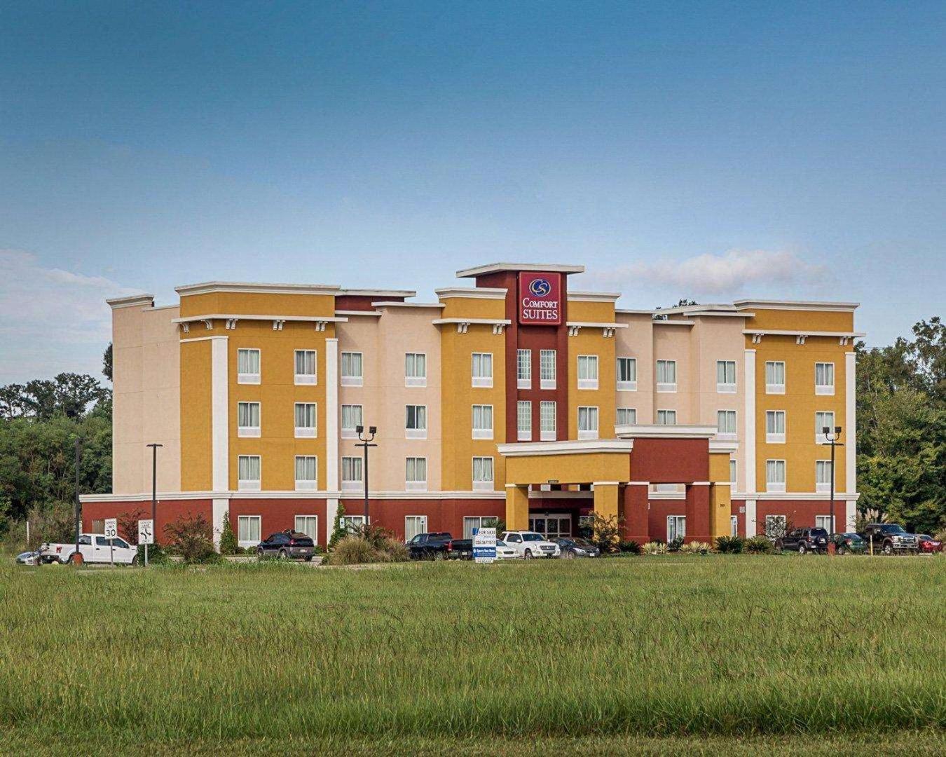 Comfort Suites Near Tanger Outlet Mall Gonzales Bagian luar foto
