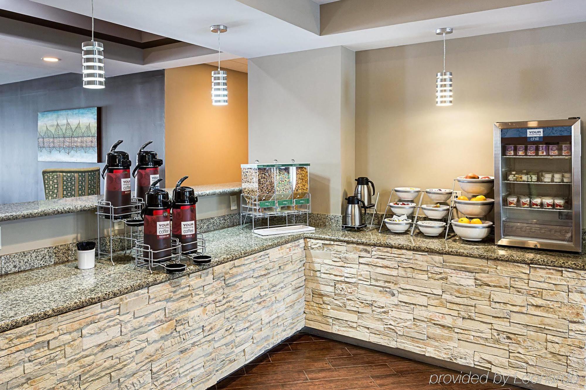 Comfort Suites Near Tanger Outlet Mall Gonzales Bagian luar foto